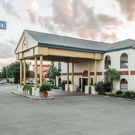 Days Inn By Wyndham New Braunfels Exterior foto