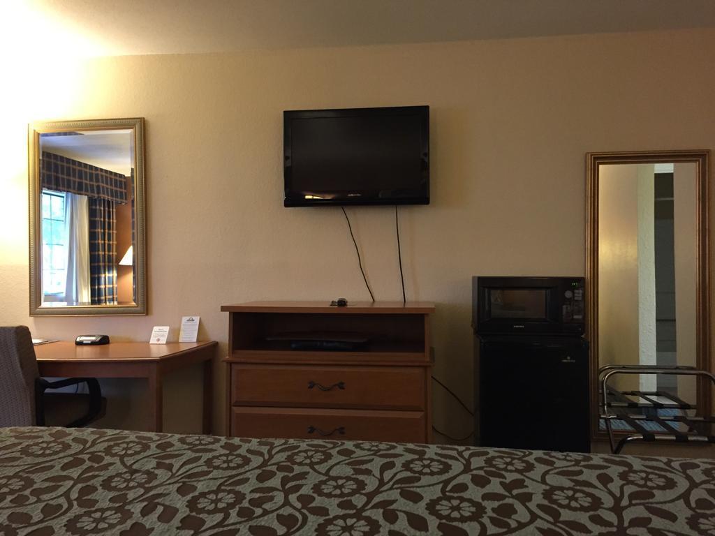 Days Inn By Wyndham New Braunfels Quarto foto