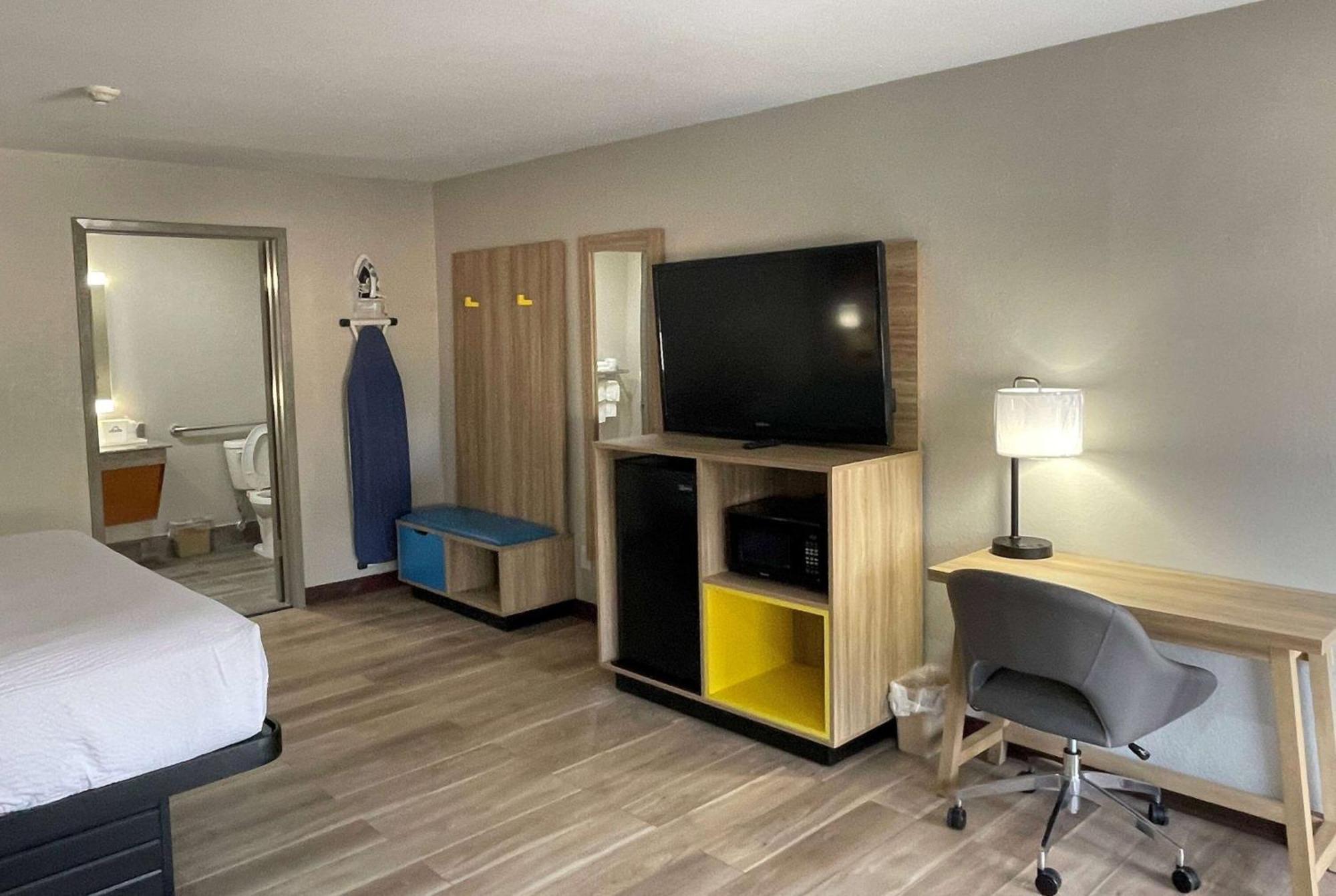 Days Inn By Wyndham New Braunfels Exterior foto