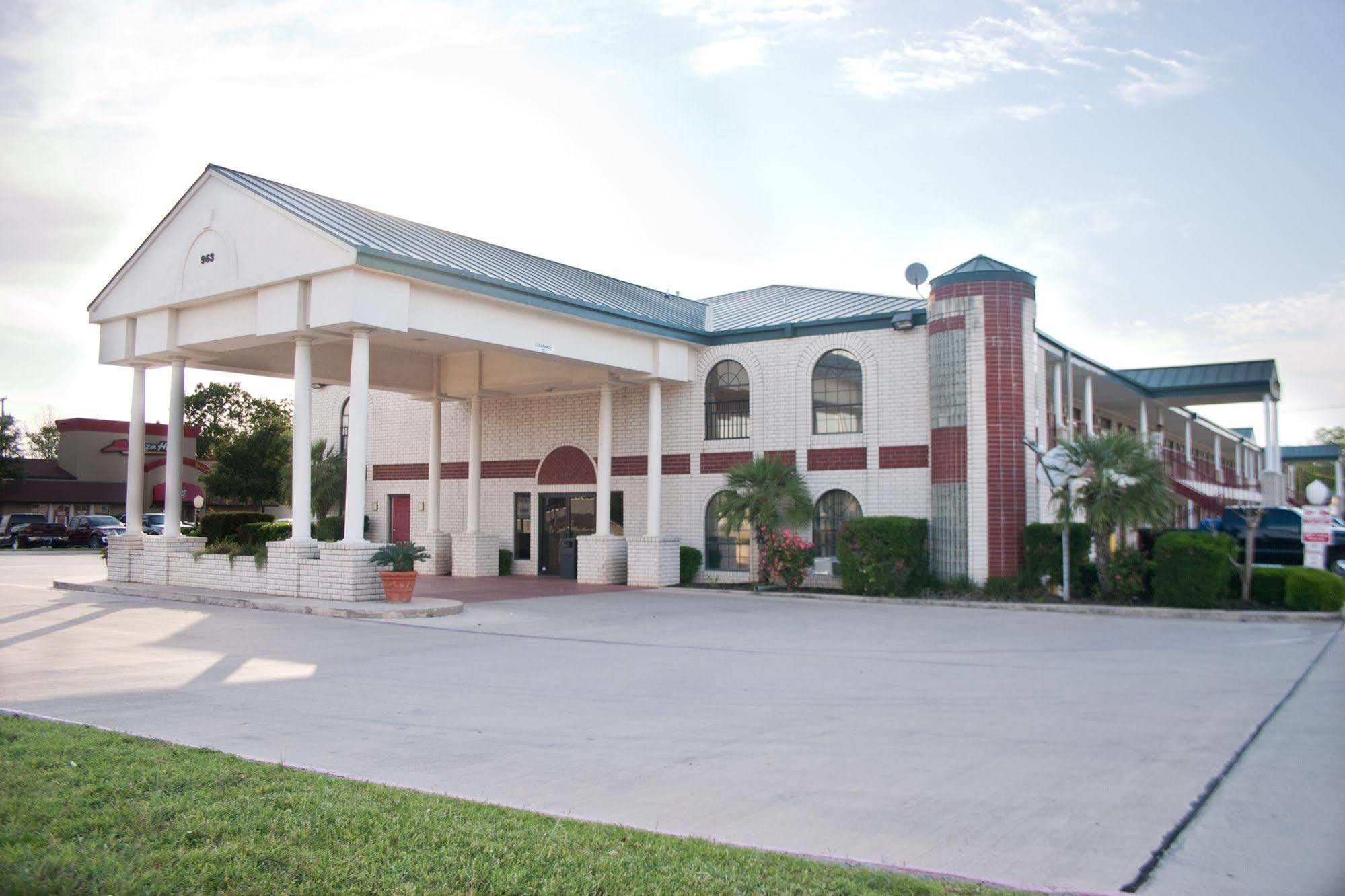 Days Inn By Wyndham New Braunfels Exterior foto