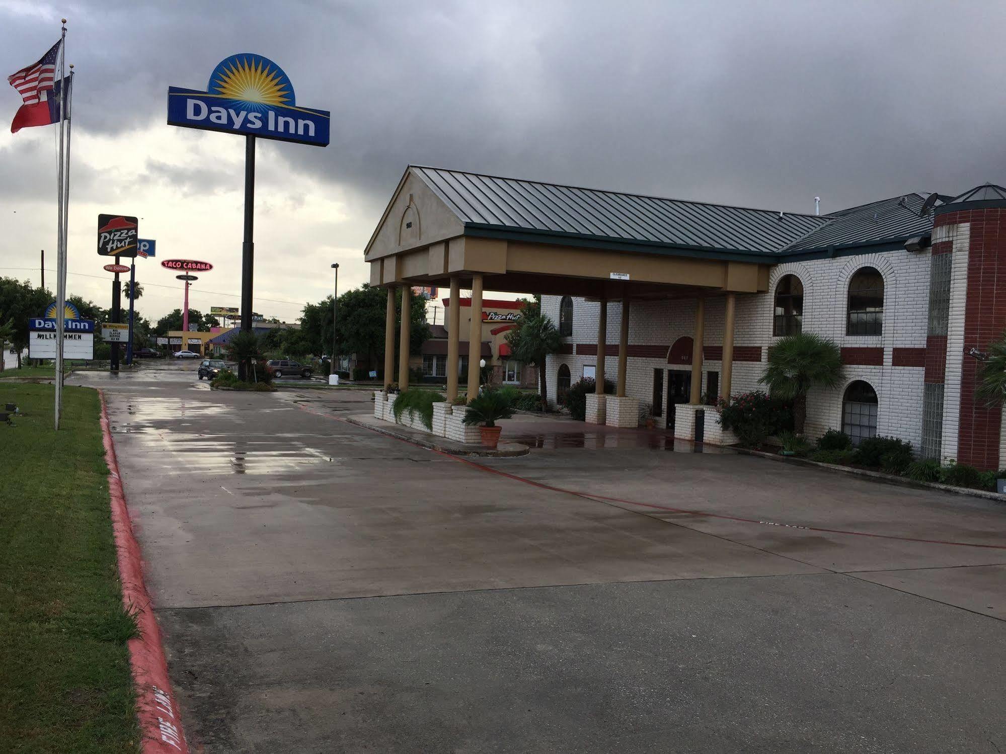 Days Inn By Wyndham New Braunfels Exterior foto